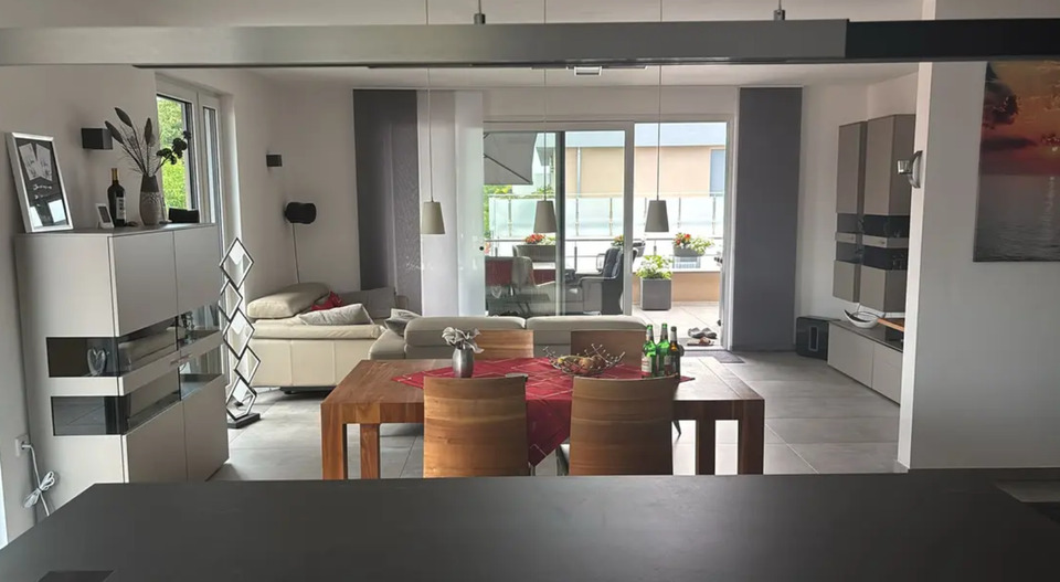 Penthousewohnung mit Dachterasse und Fernblick für Paare mit Ansprüchen, 3,5 Zimmer, Aufzug, Zentrale Lage, Wohnung mieten 3 zimmer