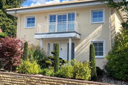 Traumhaft schöne, exklusive Stadtvilla in 32791 Lage zimmer