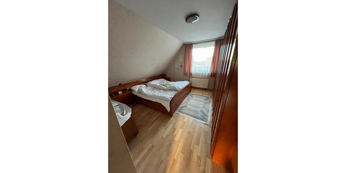 Etagenwohnung Steinhagen - 5 Zimmer, 122 m&sup2;, 950&euro; | Angebot:26464186