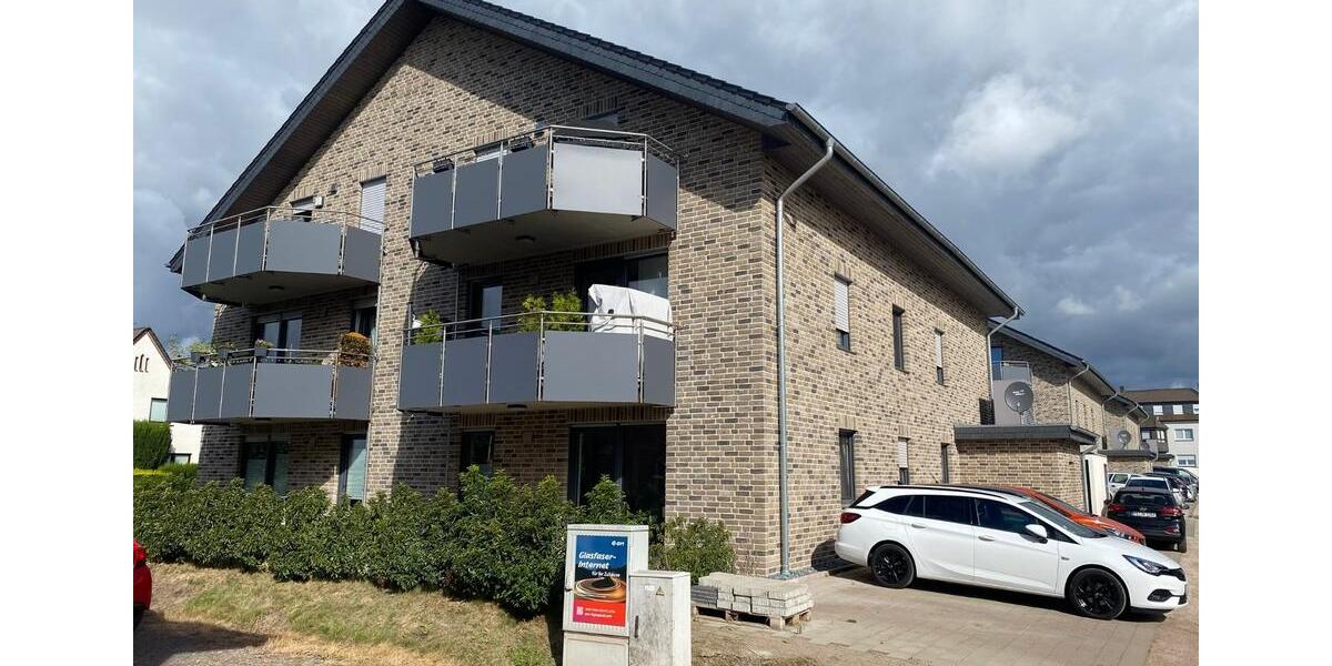 Erdgeschoßwohnung Hüllhorst - 4 Zimmer, 105 m&sup2;, 950&euro; | Angebot:25753640