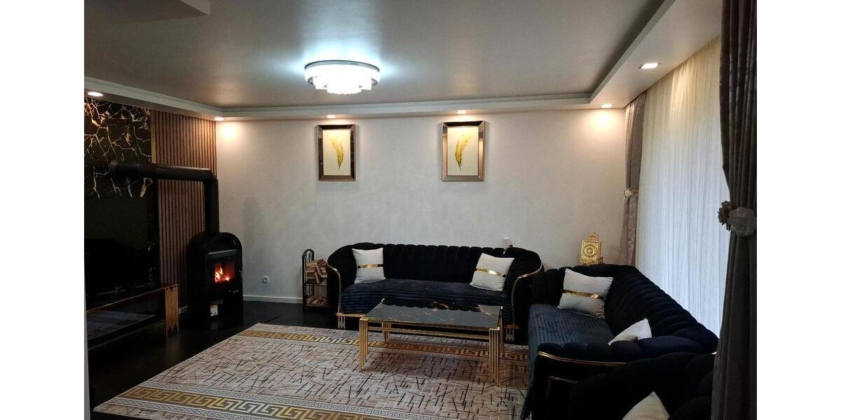 Reihenhaus Detmold - 6 Zimmer, 178 m&sup2;, 360.000&euro; | Angebot:25164736