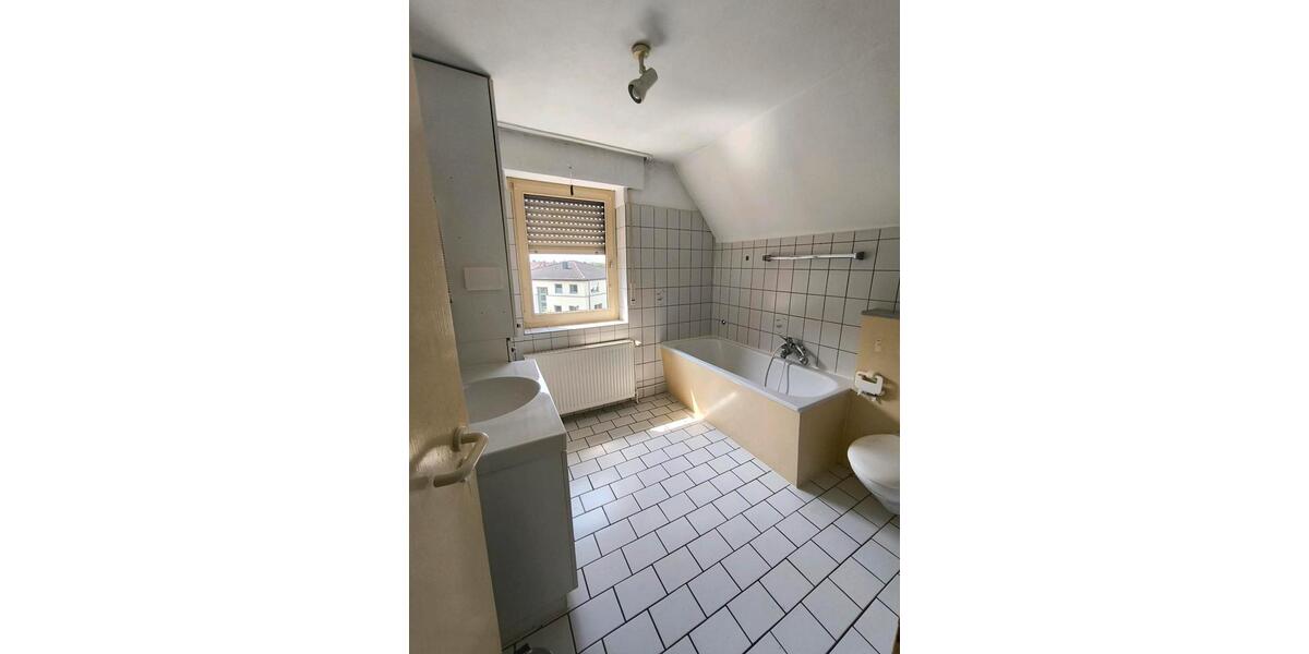 Maisonettenwohnung Rheda-Wiedenbrück Wiedenbrück - 2.5 Zimmer, 80 m&sup2;, 185.000&euro; | Angebot:26837753