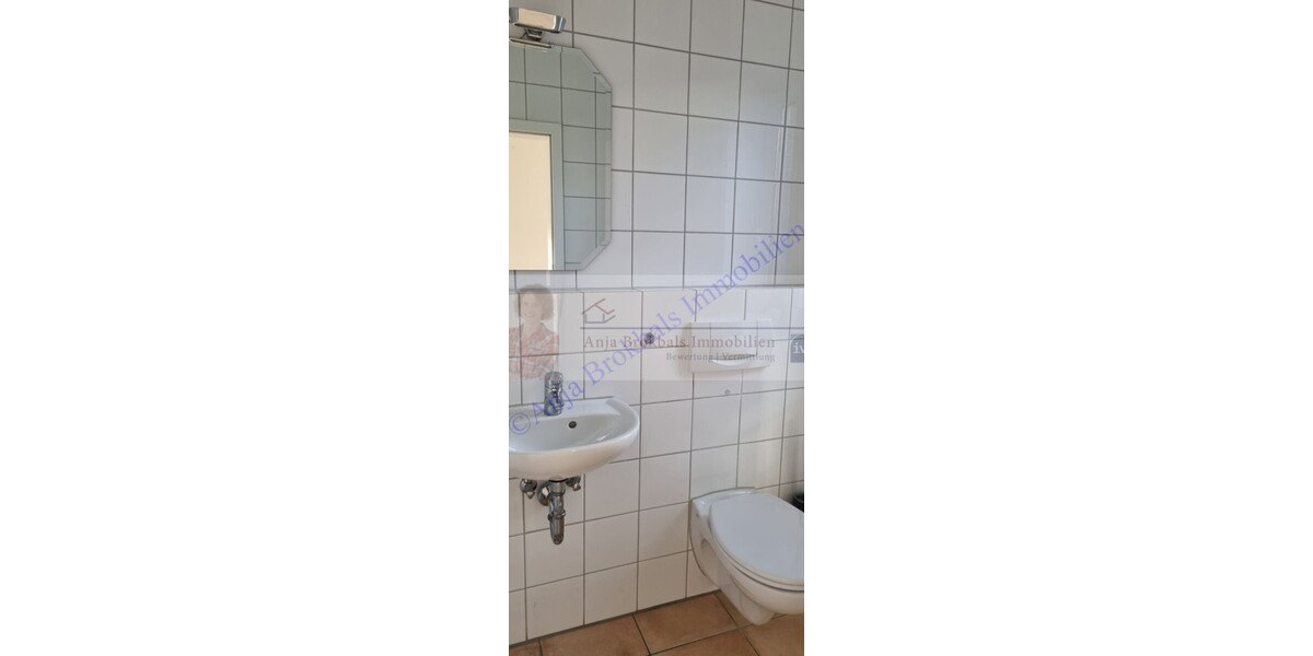 Zu Fuß in die City und zu den Schulen - DHH in ruhiger Lage - provisionsfrei für Käufer in Gütersloh - Doppelhaushälfte Gütersloh | Angebot:26794429