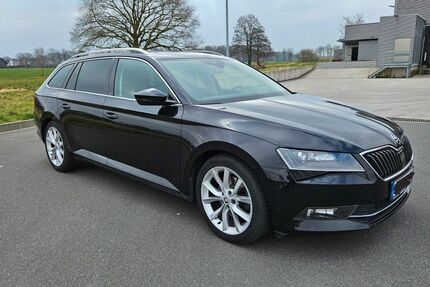 Skoda Superb 149.000 km 14.490 &euro; Lage 32791