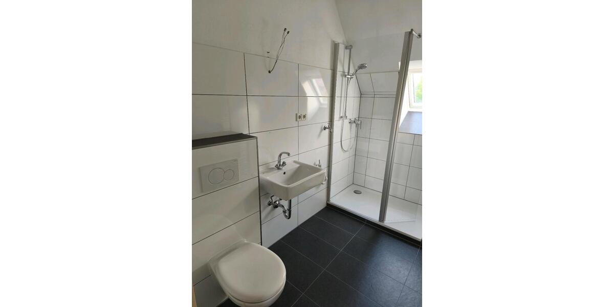 Dachgeschoßwohnung Bielefeld Brackwede - 2 Zimmer, 70 m&sup2;, 700&euro; | Angebot:26543534