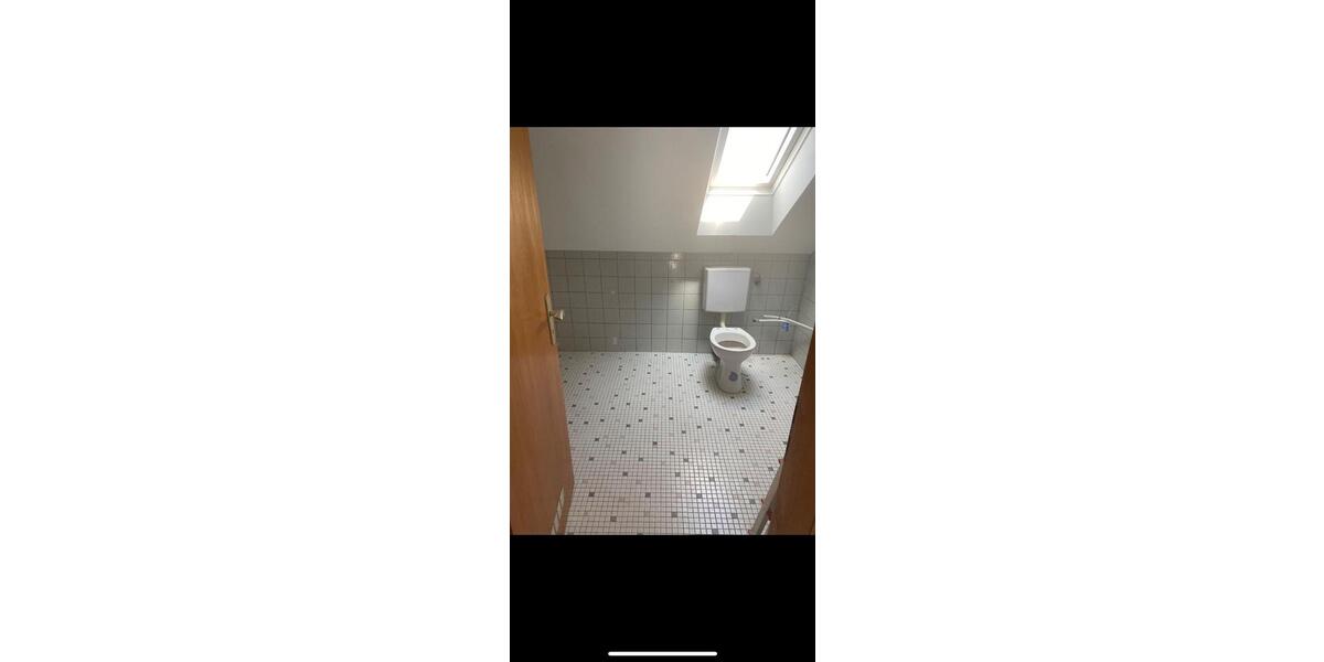 Dachgeschoßwohnung Vlotho - 1 Zimmer, 44 m&sup2;, 550&euro; | Angebot:26150902