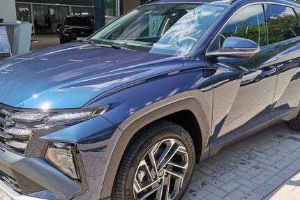 Hyundai TUCSON 13.500 km 38.970 € Herford 32049
