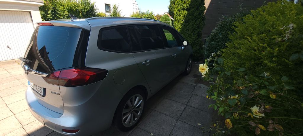 Opel Zafira Tourer 148.000 km 6.600 &euro; Bielefeld 33729