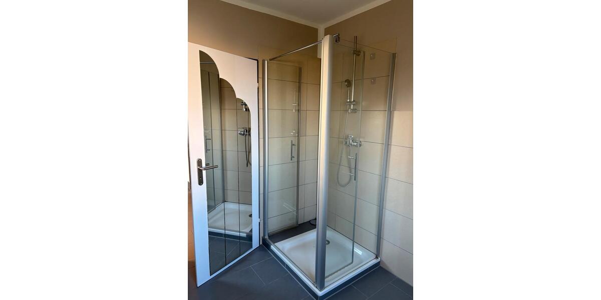 Etagenwohnung Lage - 3 Zimmer, 74 m&sup2;, 750&euro; | Angebot:25751618