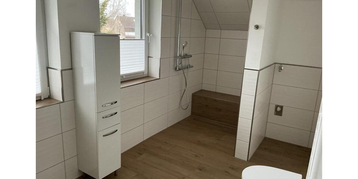 Dachgeschoßwohnung Kirchlengern - 2 Zimmer, 80 m&sup2;, 850&euro; | Angebot:25389692