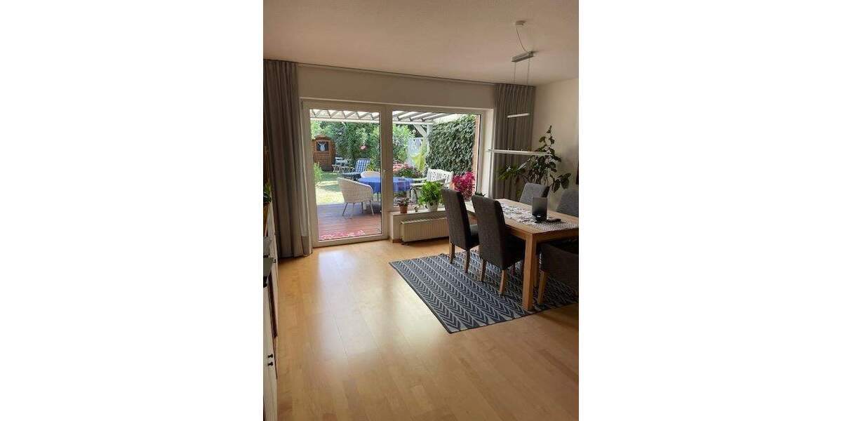 Erfolgreich vermittelt........Top gepflegtes Niedrigenergie-Haus 5 zimmer