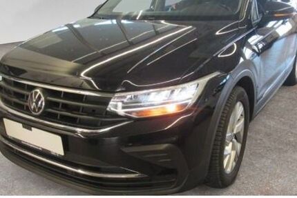 VW Tiguan 85.259 km 21.810 &euro; Lemgo 32657
