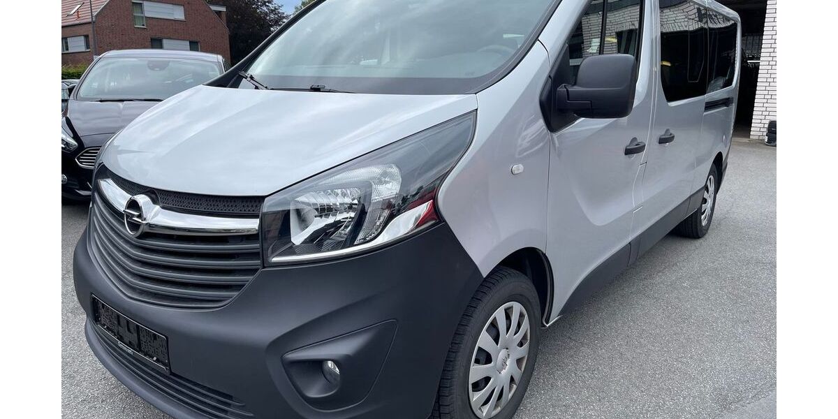 Opel Vivaro 193.554 km 17.999 &euro; Gütersloh 33335