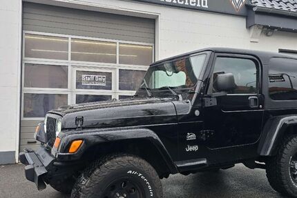 Jeep Wrangler 109.000 km 23.900 &euro; Bielefeld 33649