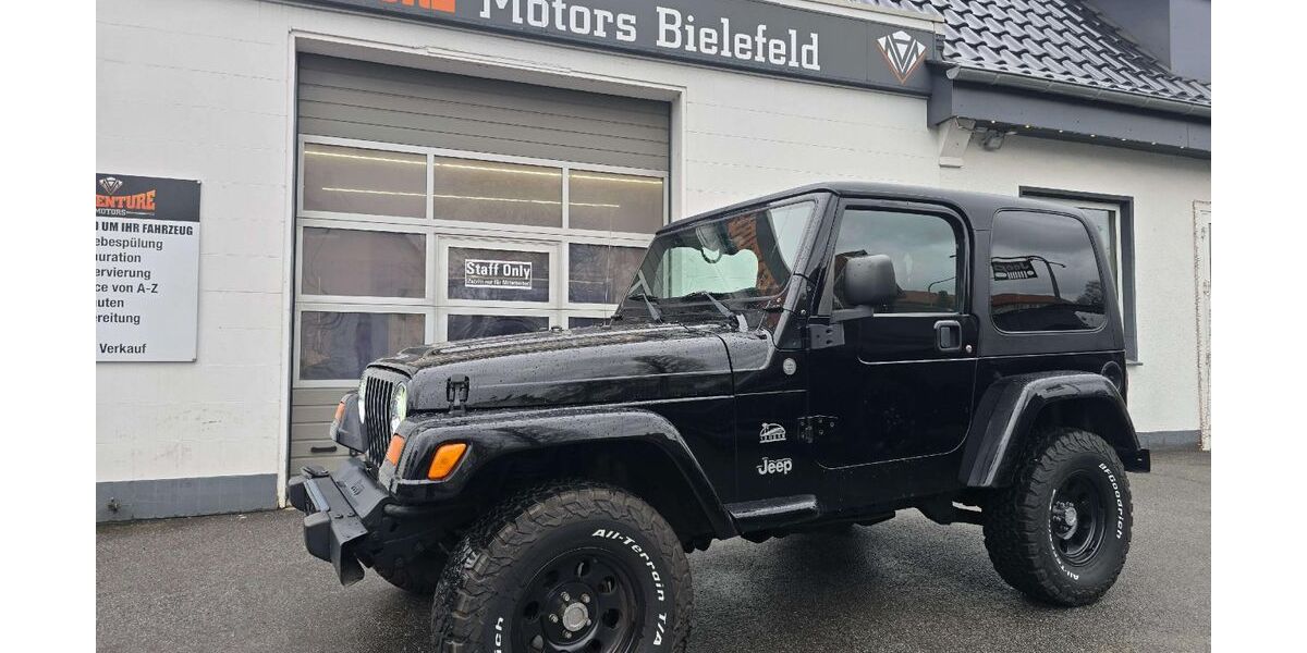 Jeep Wrangler 109.000 km 23.900 &euro; Bielefeld 33649