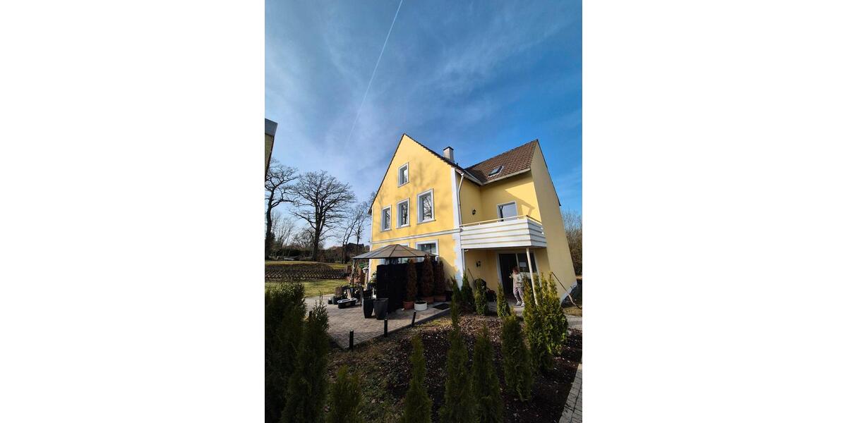 Etagenwohnung Enger - 3 Zimmer, 110 m&sup2;, 1.000&euro; | Angebot:25403037