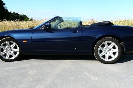 Jaguar XK8 77.600 km 19.800 € Harsewinkel 33428