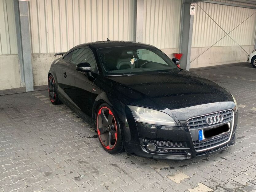TT