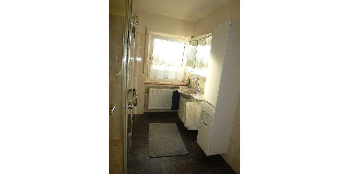 Freistehendes Einfamilienhaus mit Einliegerwohnung im Norden von Spenge! 7 zimmer