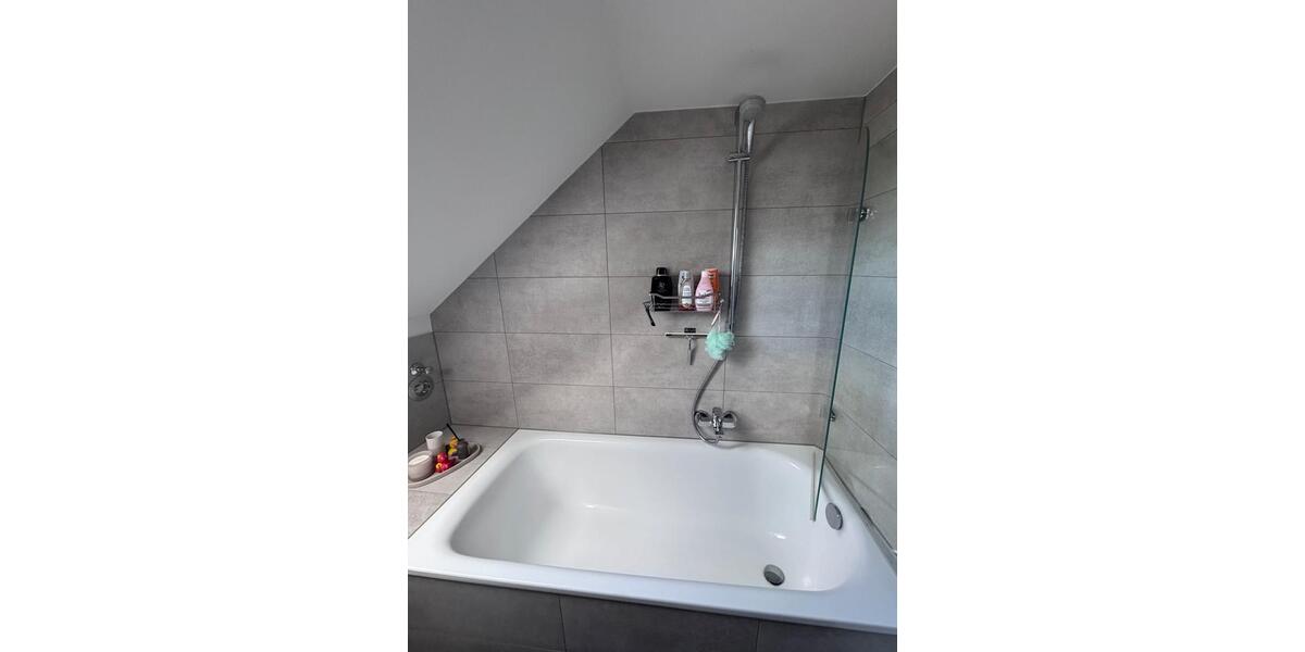 Dachgeschoßwohnung Gütersloh Isselhorst - 2 Zimmer, 60 m&sup2;, 770&euro; | Angebot:25660345