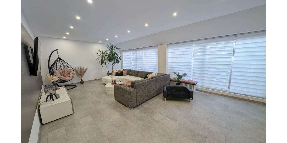 Wohnung zum Kaufen in Oerlinghausen 219.500 € 170 m² 3 zimmer