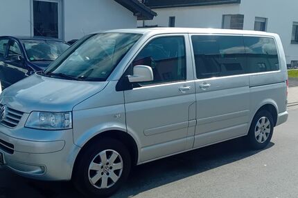 VW T5 Transporter 311.000 km 7.799 &euro; Lage 32791
