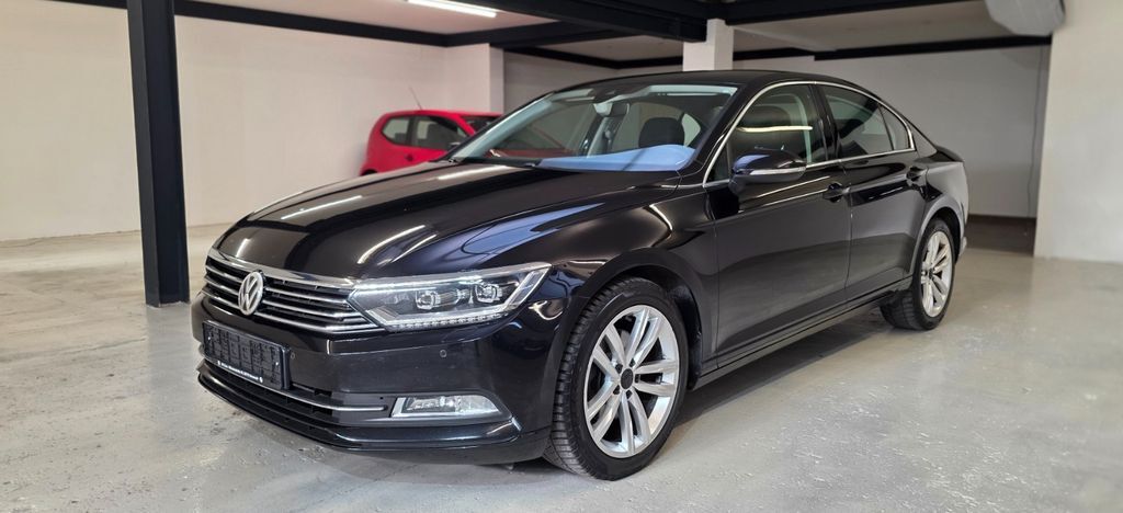 VW Passat 165.035 km 15.499 € Versmold 33775