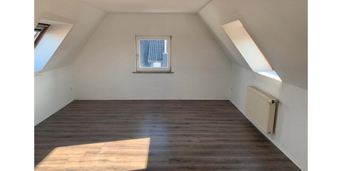 Dachgeschoßwohnung Gütersloh - 1 Zimmer, 30 m&sup2;, 500&euro; | Angebot:25545187