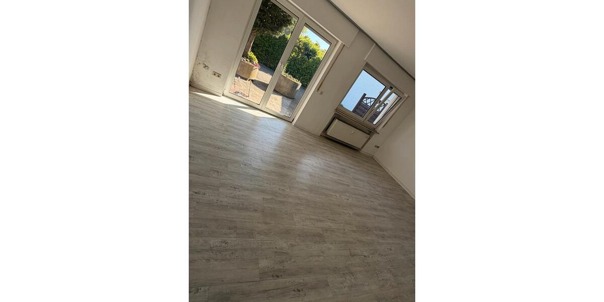 Etagenwohnung Detmold Hakedahl - 2 Zimmer, 65 m&sup2;, 890&euro; | Angebot:25148837