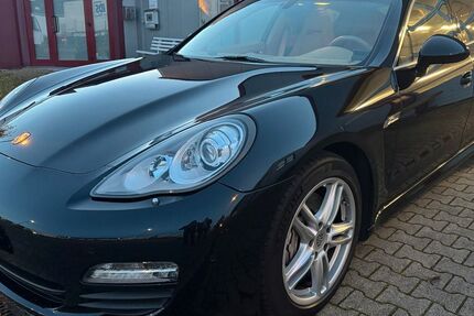 Porsche Panamera 47.000 km 31.900 &euro; Bielefeld 33719
