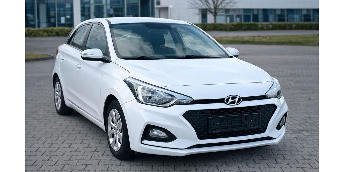 Hyundai i20 101.900 km 8.990 &euro; Melle 49324
