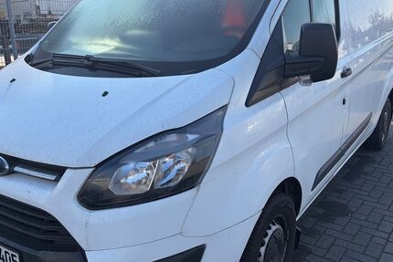 Ford Transit Custom 195.000 km 5.699 &euro; Bielefeld 33689