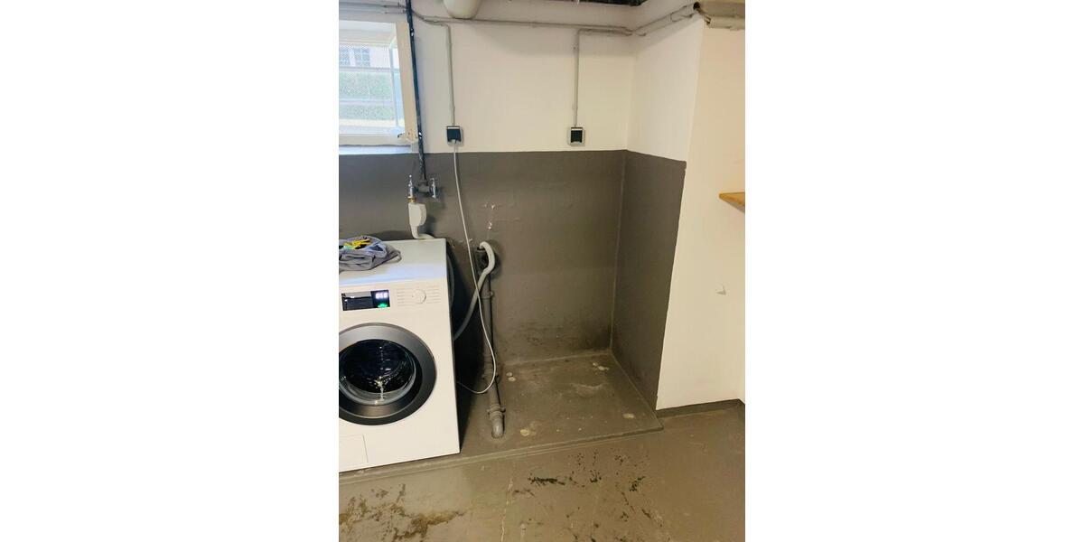 Attraktive 2,5-Zimmer-Wohnung mit großer überdachter Terrasse und 2.5 zimmer