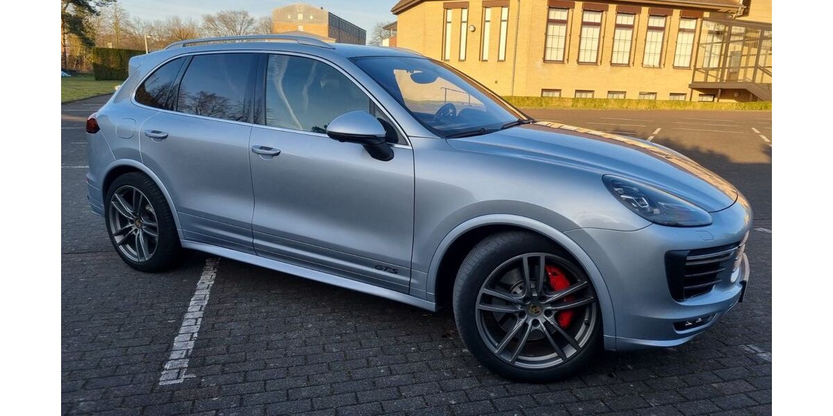 Porsche Cayenne 171.000 km 35.600 &euro; Bielefeld 33689