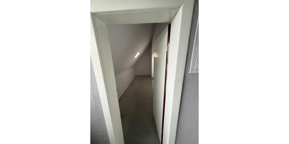 Etagenwohnung Delbrück - 5 Zimmer, 120 m&sup2;, 1.260&euro; | Angebot:25756670