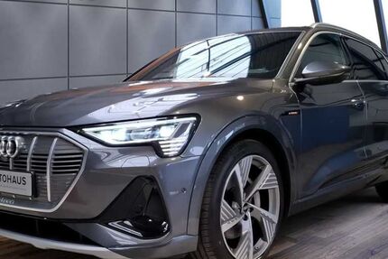 Audi e-tron 51.916 km 32.780 &euro; Bad Salzuflen 32105