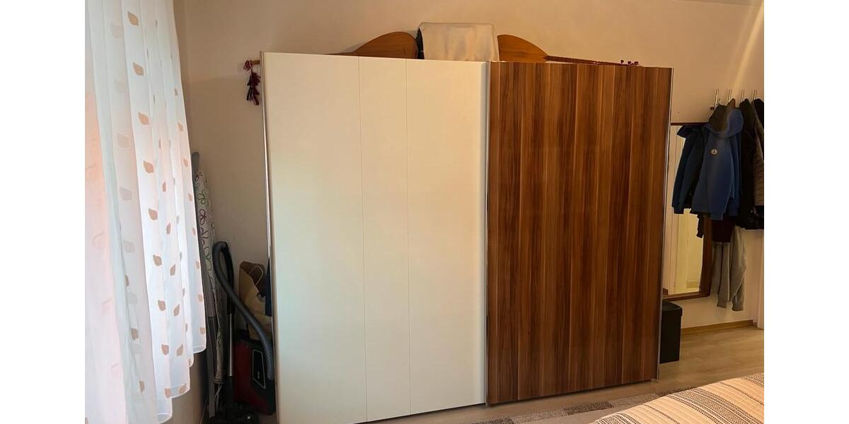 Etagenwohnung Bielefeld Brackwede - 4 Zimmer, 100 m&sup2;, 1.300&euro; | Angebot:25793323