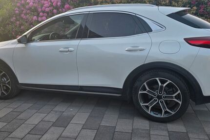 Kia XCeed 51.000 km 17.990 &euro; Löhne 32584