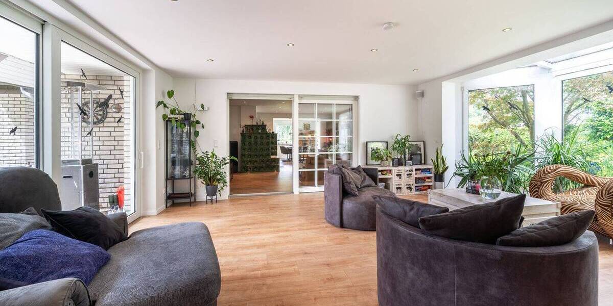 Einfamilienhaus Schloß Holte-Stukenbrock Schloß Holte - 8 Zimmer, 146 m&sup2;, 799.000&euro; | Angebot:25679052
