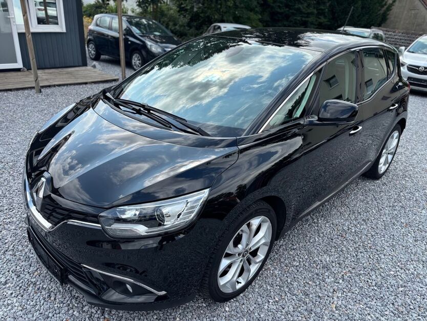Renault Scenic 62.146 km 11.490 € Paderborn 33104