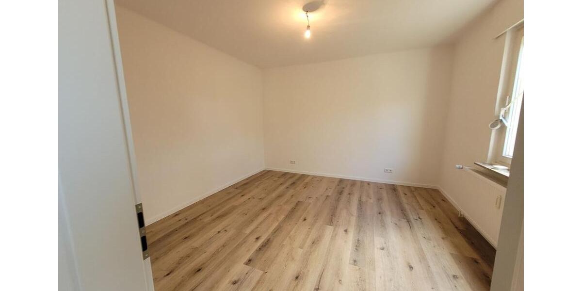 Erdgeschoßwohnung Bielefeld Heepen - 3 Zimmer, 90 m&sup2;, 856&euro; | Angebot:25933001