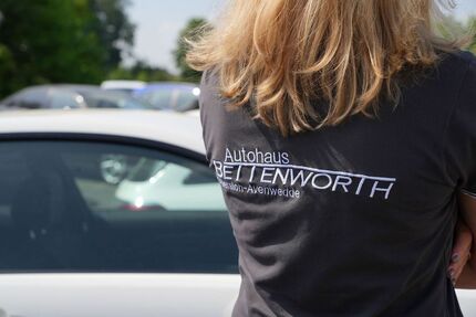 Peugeot 208 22.365 km 16.900 &euro; Gütersloh 33335