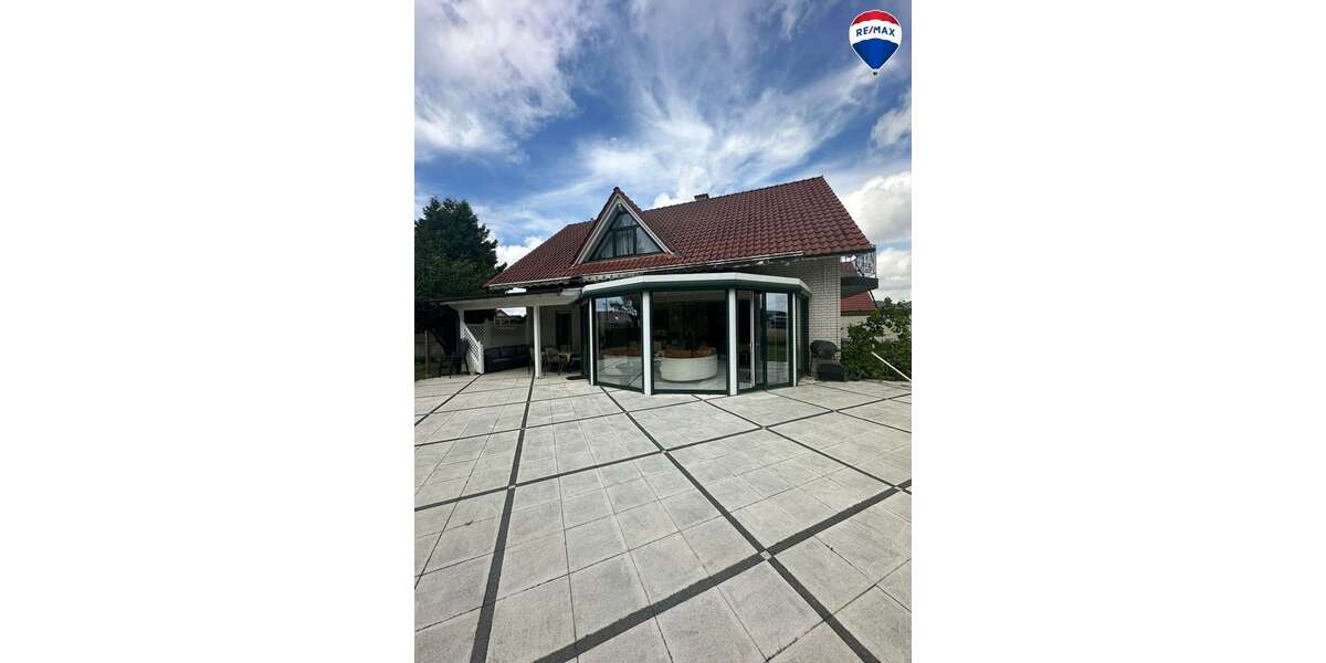 Haus zum Kaufen in Augustdorf 679.990 € 240 m² 6 zimmer