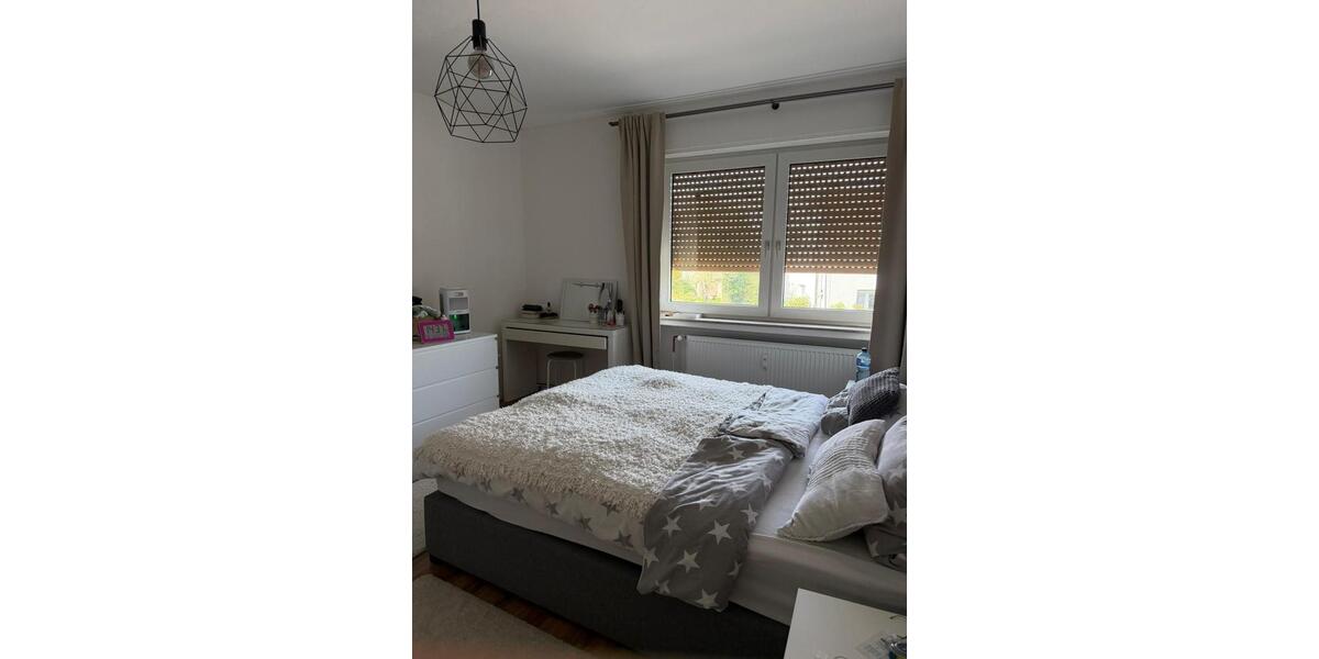 Etagenwohnung Oerlinghausen - 2 Zimmer, 80 m&sup2;, 1.000&euro; | Angebot:26168990