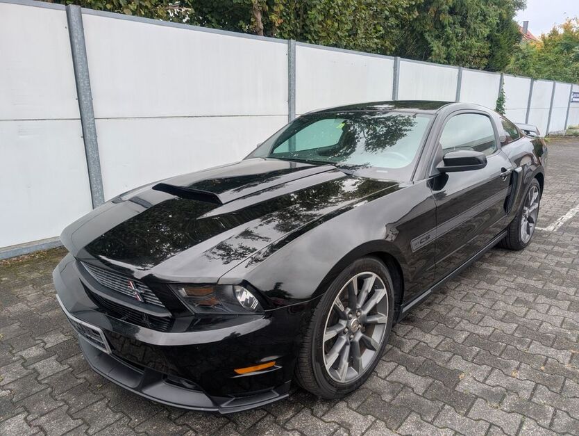 Ford Mustang 99.400 km 21.999 € Detmold 32758