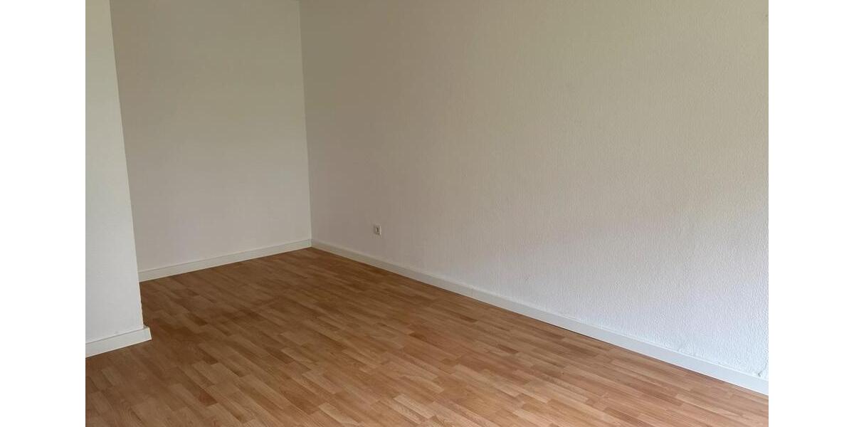 Erdgeschoßwohnung Detmold - 3 Zimmer, 73 m&sup2;, 650&euro; | Angebot:26638428