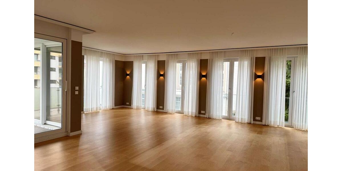 Etagenwohnung Bad Oeynhausen - 3 Zimmer, 160 m&sup2;, 1.750&euro; | Angebot:25715696