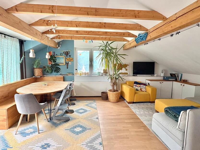 PROVISIONSFREI! 4Z-Dachgeschoßwohnung über den Dächern von Lage