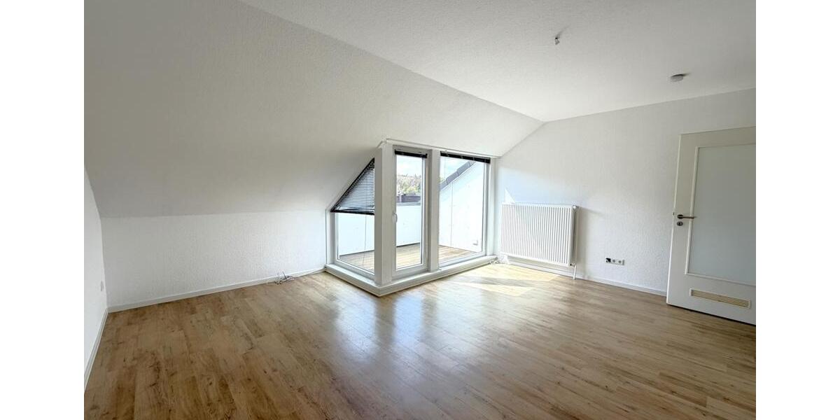 Dachgeschoßwohnung Bielefeld Gadderbaum - 3 Zimmer, 72 m&sup2;, 778&euro; | Angebot:26299767