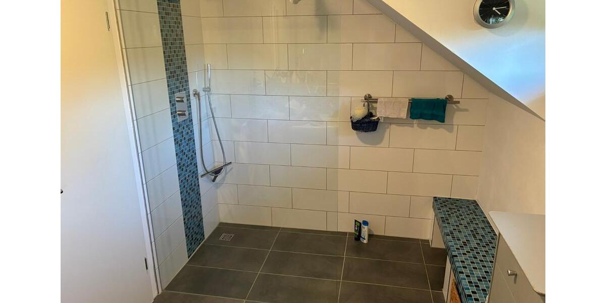 Großzügiges Einfamilien-Wohnhaus auf großem Grundstück 7 zimmer